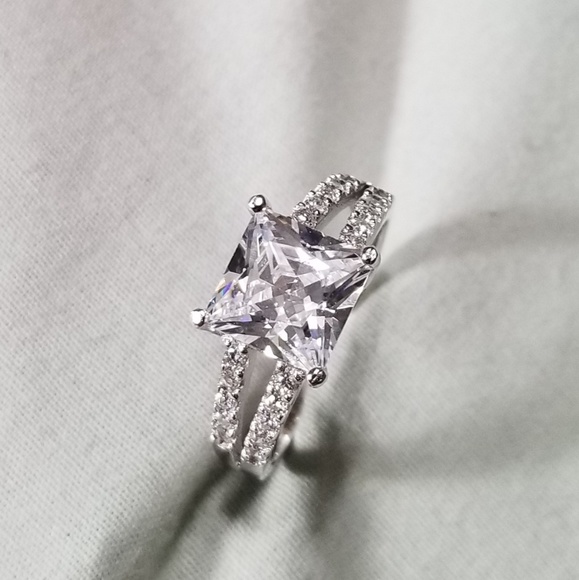 Sterling silver princess cut ring - Picture 4 of 6